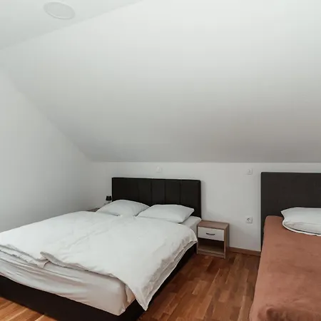 Apartmaji Laznik Lejlighed