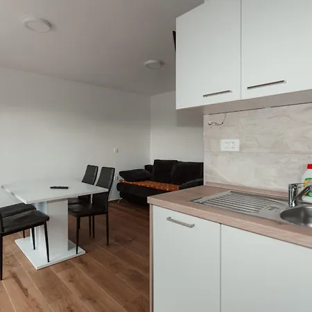 Apartmaji Laznik Lejlighed
