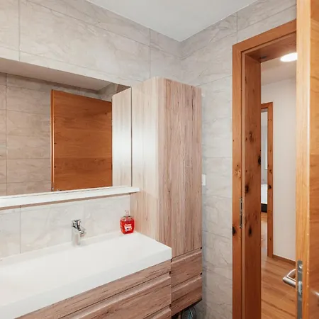 Apartment Apartmaji Laznik