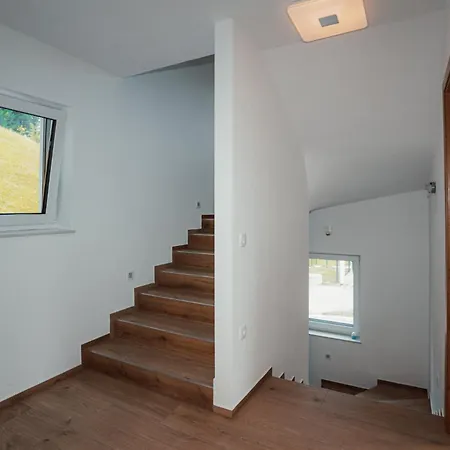 Apartmaji Laznik * Ljubno