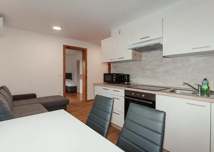 Apartmaji Laznik Apartman